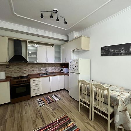 Apartmán Sjsjksdbbd Tirana Exteriér fotografie